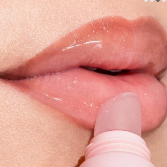 Beautybio The pout Volumizing Lip Serum - brand new in box! - Picture 2 of 3